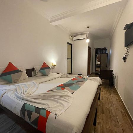 Shelton Guest House Baga Exterior foto