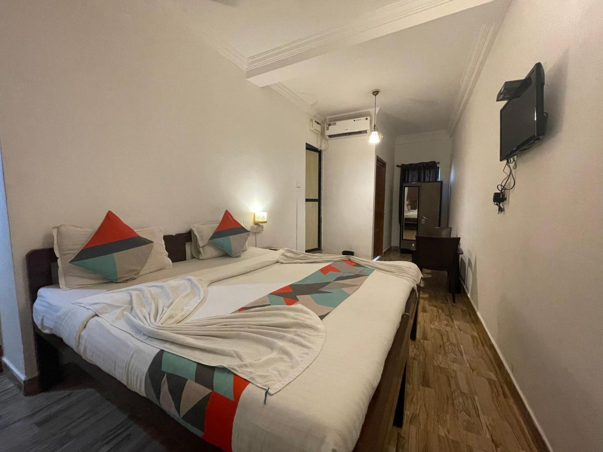 Shelton Guest House Baga Exterior foto